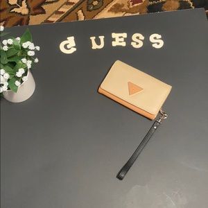 Guess  wallet